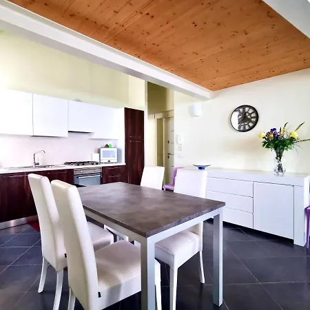 شقة Manzoni By Design Studio بيلانو