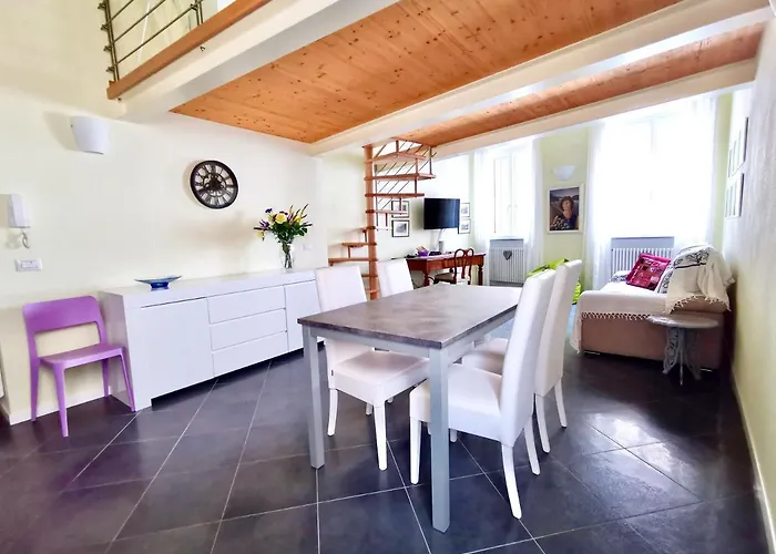 Manzoni By Design Studio בלאנו